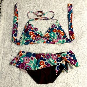 Cute & Flirty Ruffled Bikini